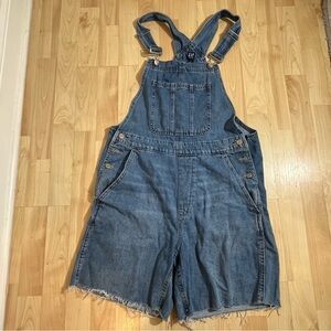 Gap Womens Cut Off Denim Overalls with Adjustable Straps Size Medium